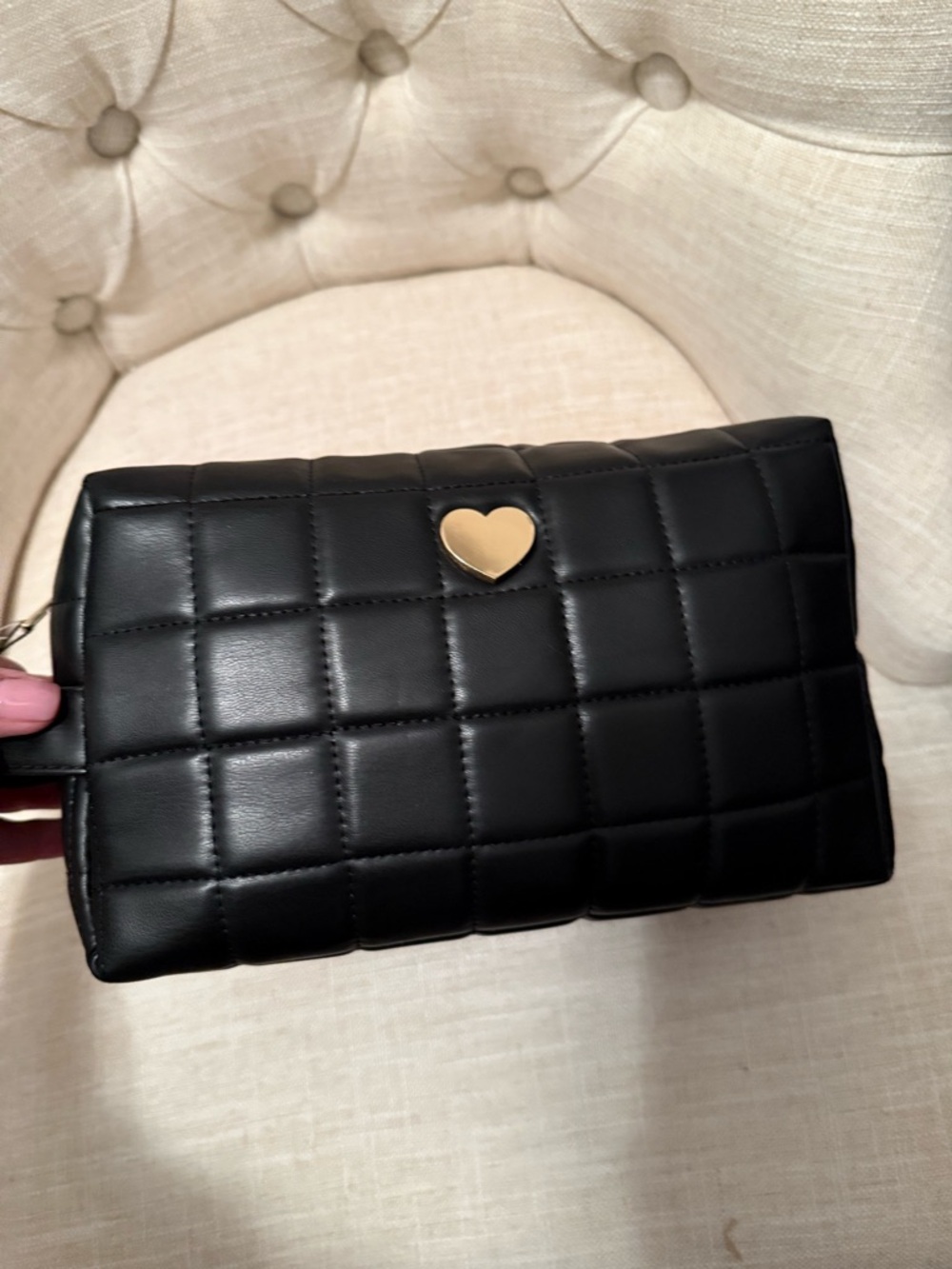 Black Quilted Heart Accent Women's Cosmetic case